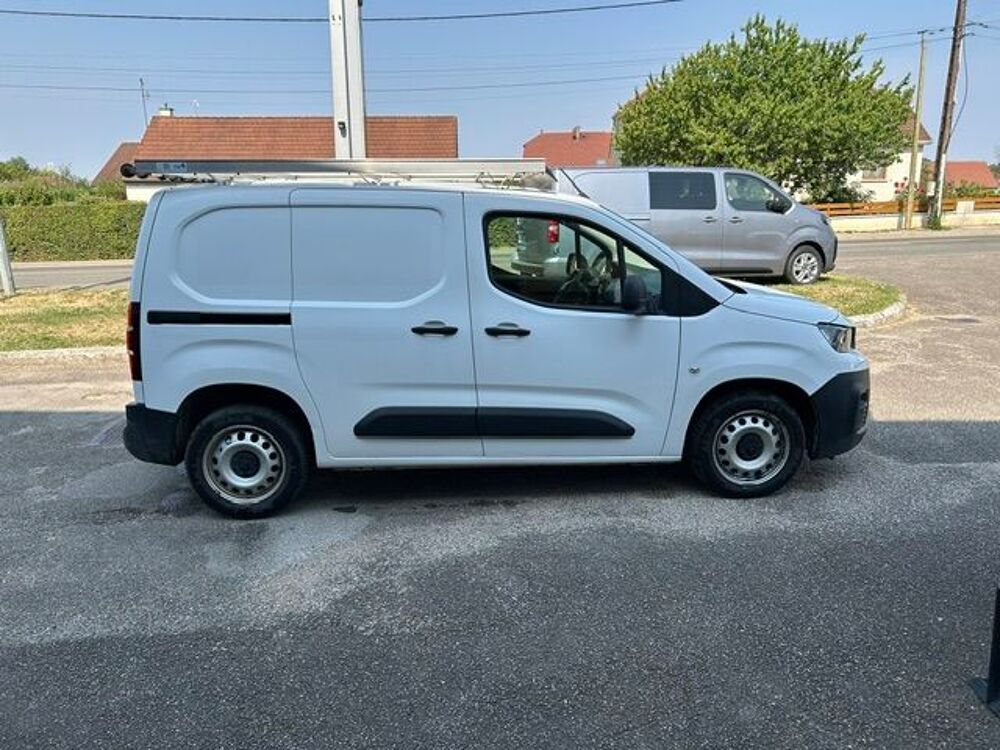 Partner PARTNER FOURGON STANDARD 1000 KG BLUEHDI 100 BVM5 PRO 2019 occasion 39100 Dole