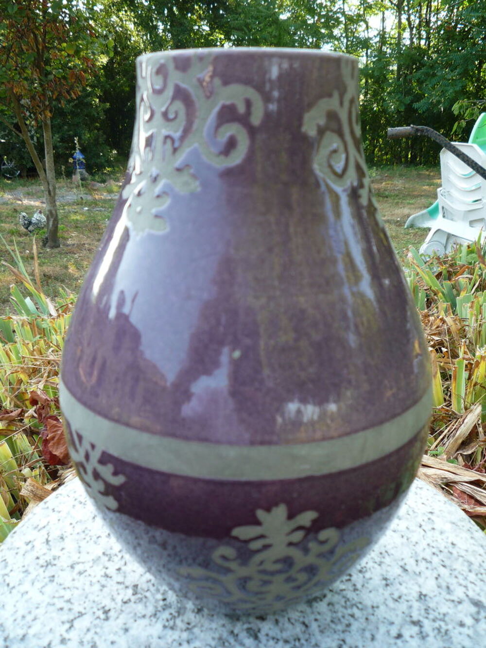 Vase gr&egrave;s &eacute;maill&eacute;e
h 25cm
diam&egrave;tre 17cm Décoration