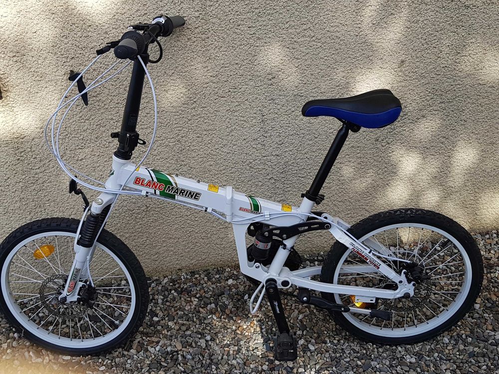 velo pliant 24'' avec freins &agrave; disque . Vélos