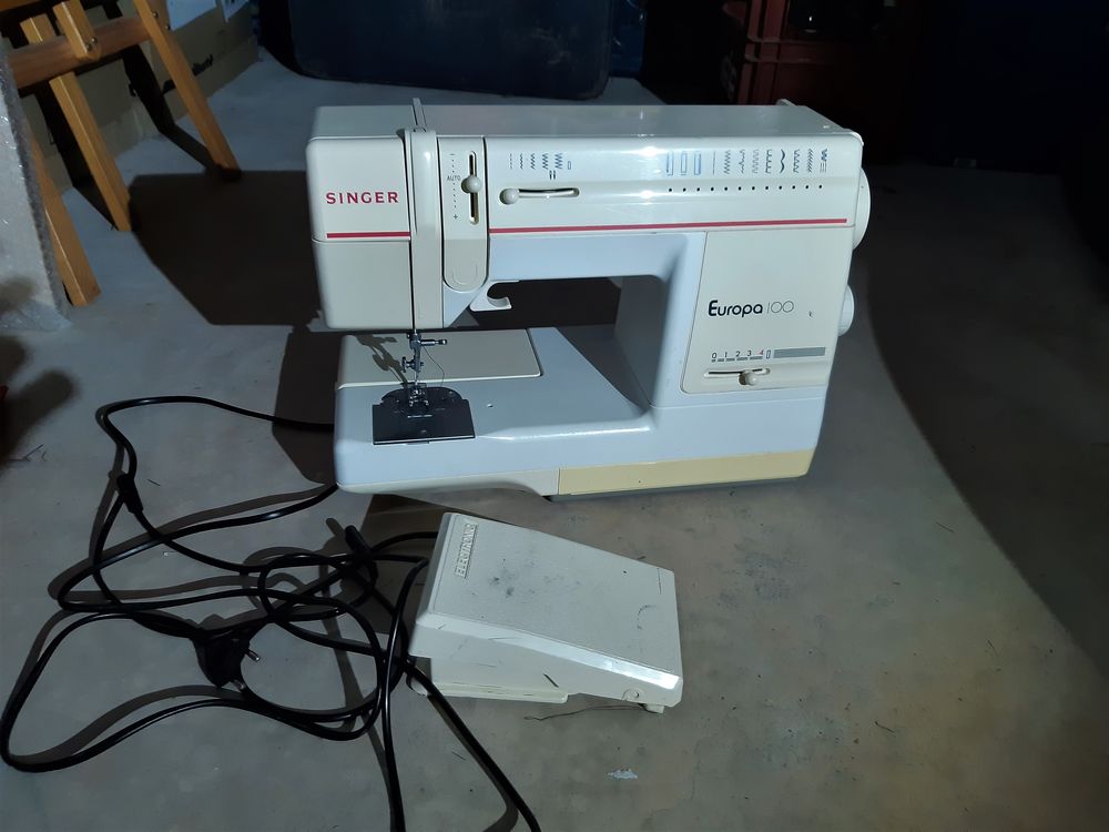 Machine a coudre Singer Europa 100 Electroménager