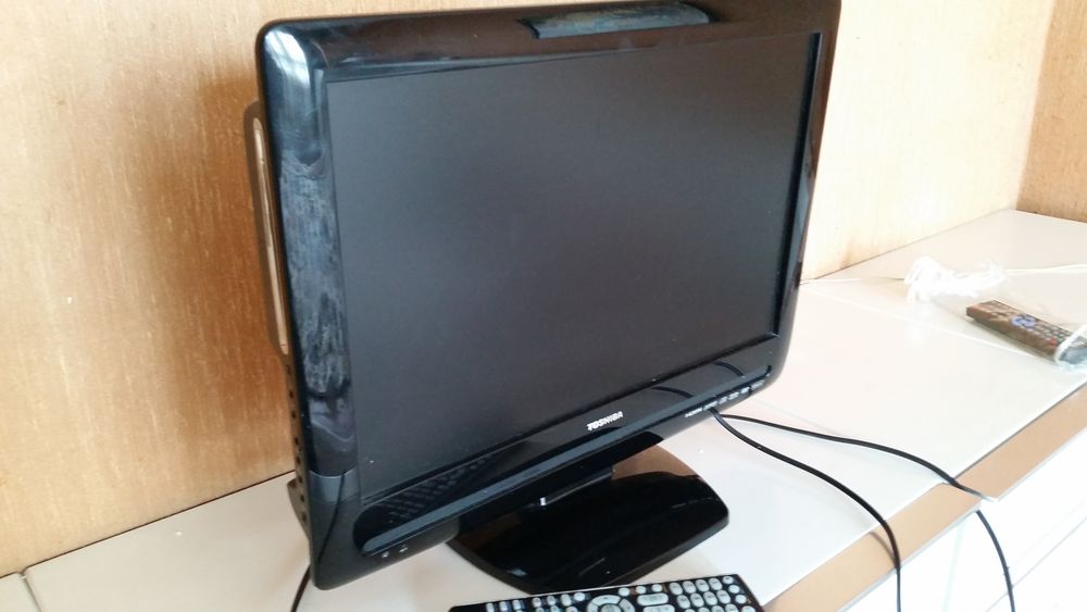  TV TOSHIBA 19DV555DG 48cm Photos/Video/TV