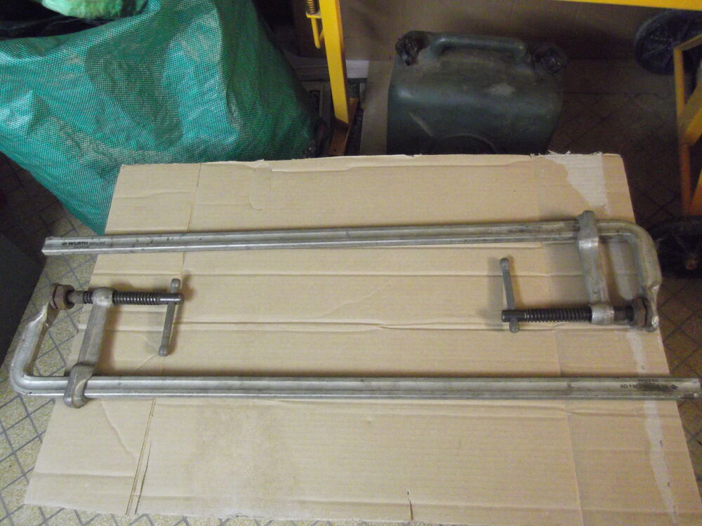   2 serres joints a garot 
