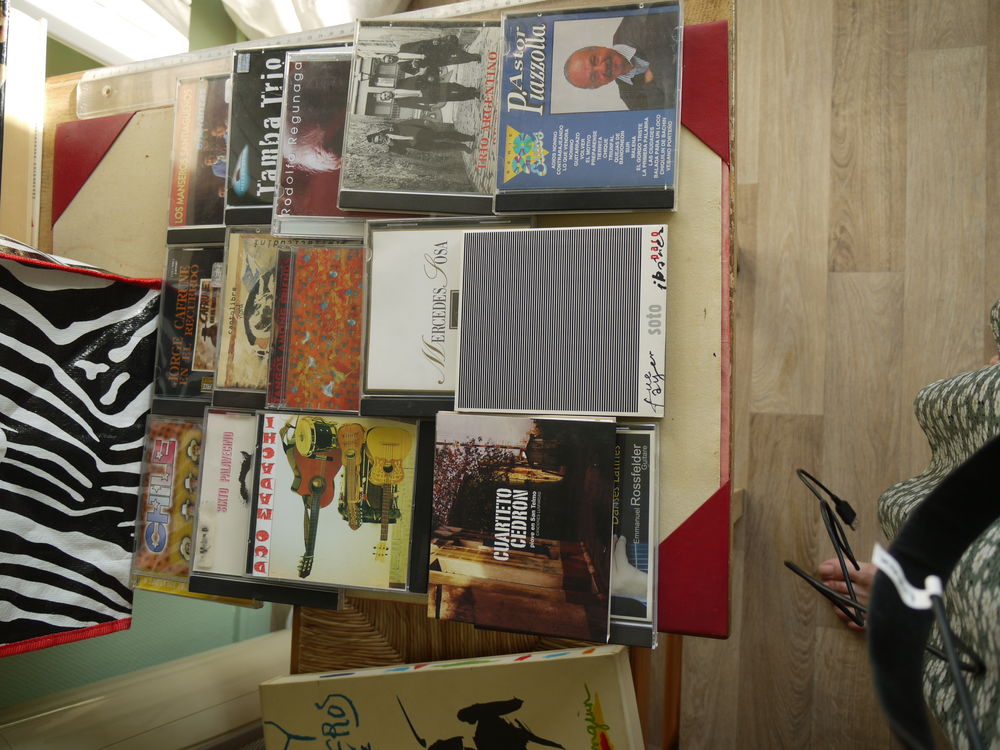 Lot de 15 CD musique latino
CD et vinyles