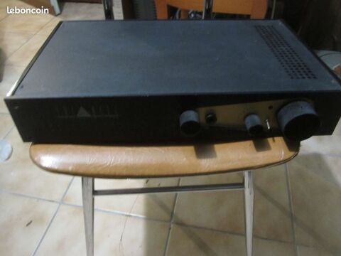 Amplifica?eur Triangle class A
tr�s bon �tat de fonctionneme 220 Lille (59)