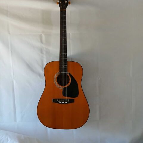 Guitare marque Hernandez très bon état Callac (22)