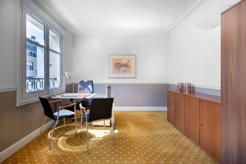 Trouvez un espace de bureau &agrave; Paris George V  pour 3 personnes o&ugrave; tout est pris en charge 1809 75008 Paris