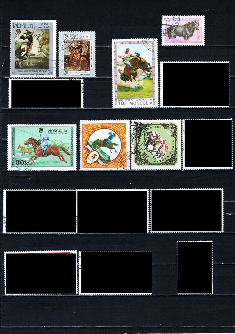 lot de 49 timbres du MONDE avec des CHEVAUX 