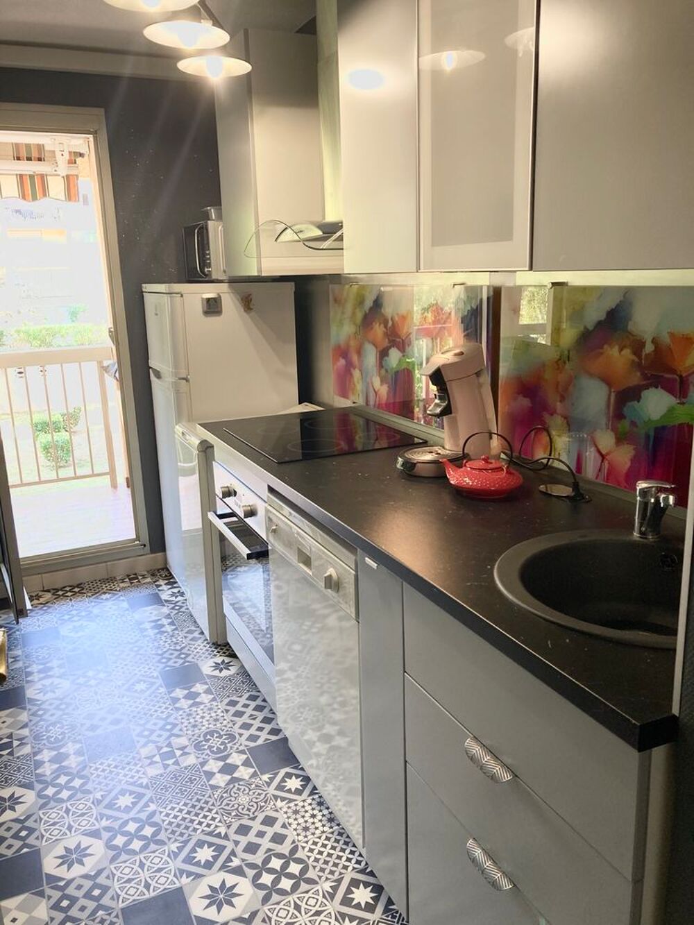  Appartement T3 , 47 m2 + balcon 14 m2 exposition sud ouest  Provence-Alpes-Côte d'Azur, Sainte-Maxime (83120)