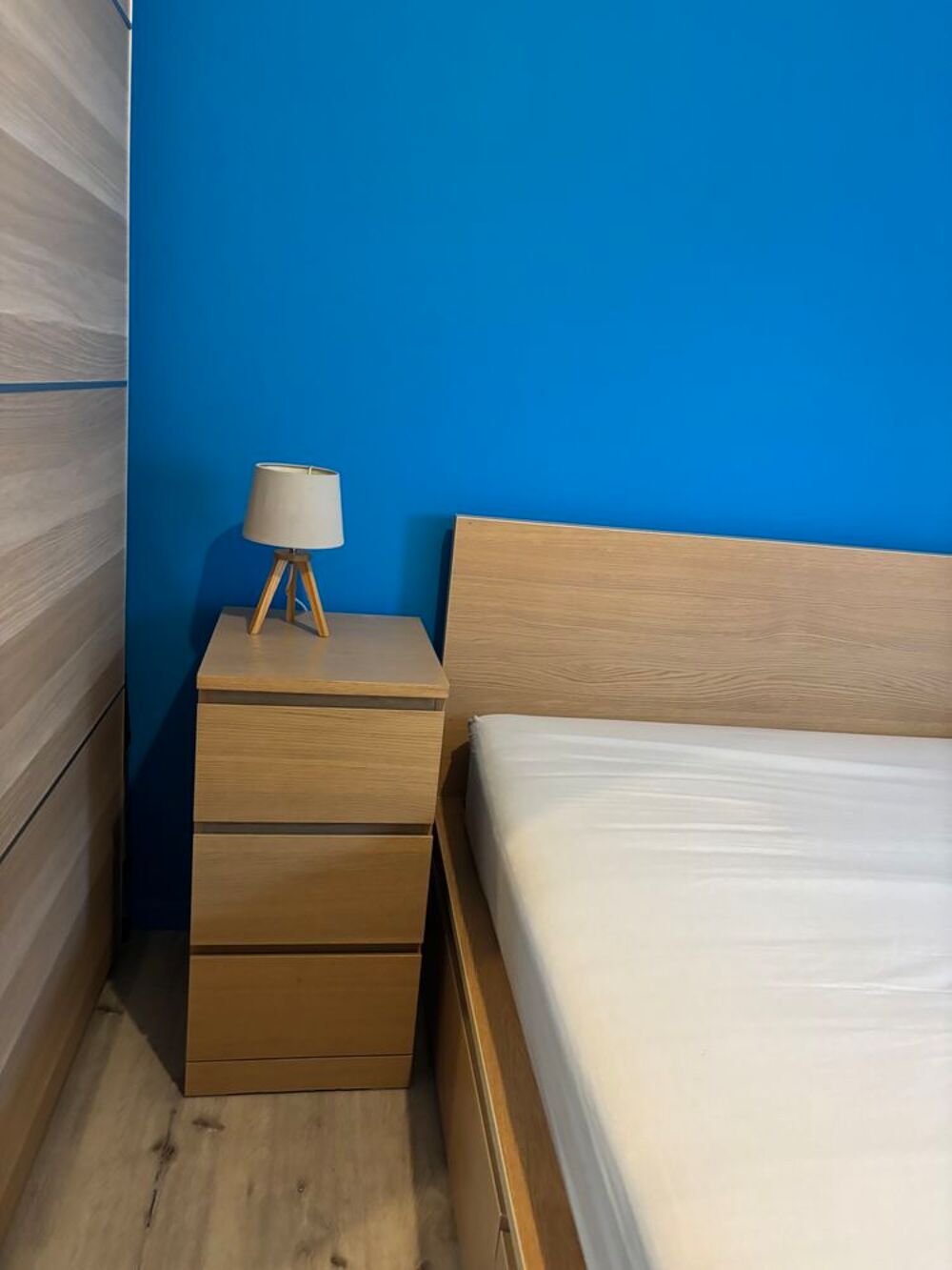 Lit Malm IKEA 140x200 Meubles