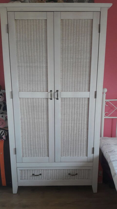 Chambre ado fille 250 Isles-l�s-Villenoy (77)