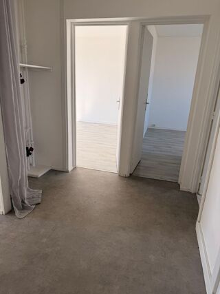  Appartement à louer 3 pièces 57 m²