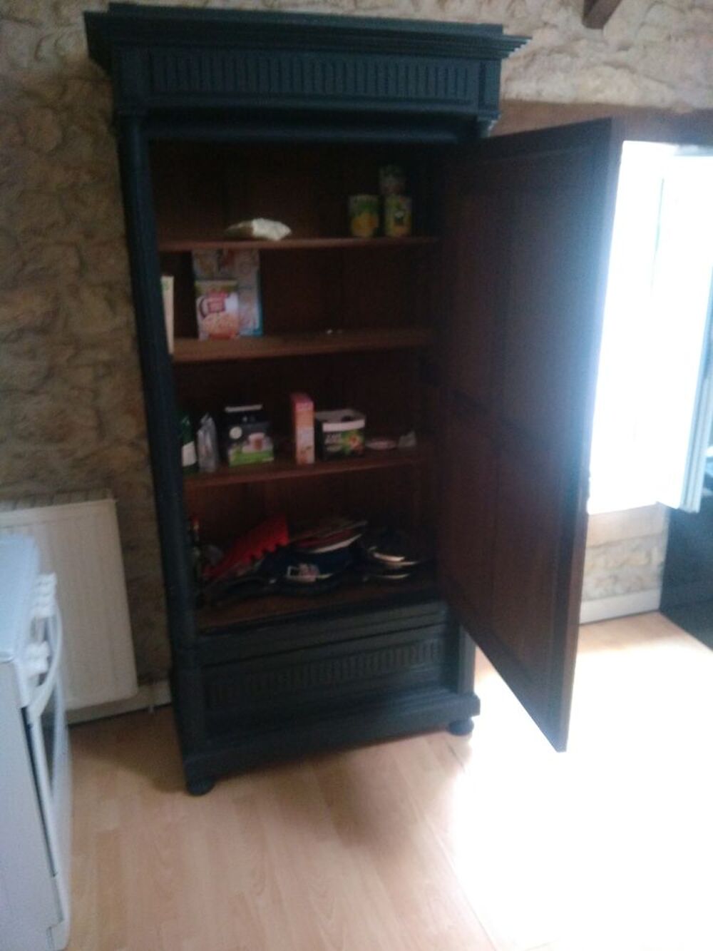 HARMOIRE BONNE ETAT Meubles