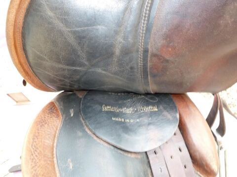 Selle allemande en cuir 70 76430 Gommerville
