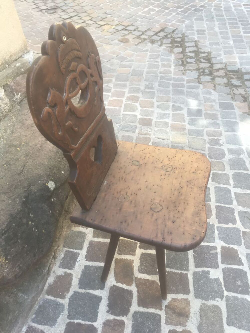 Chaise stabelle/blason h&eacute;raldique/Bretzel armoirie Suisse Meubles