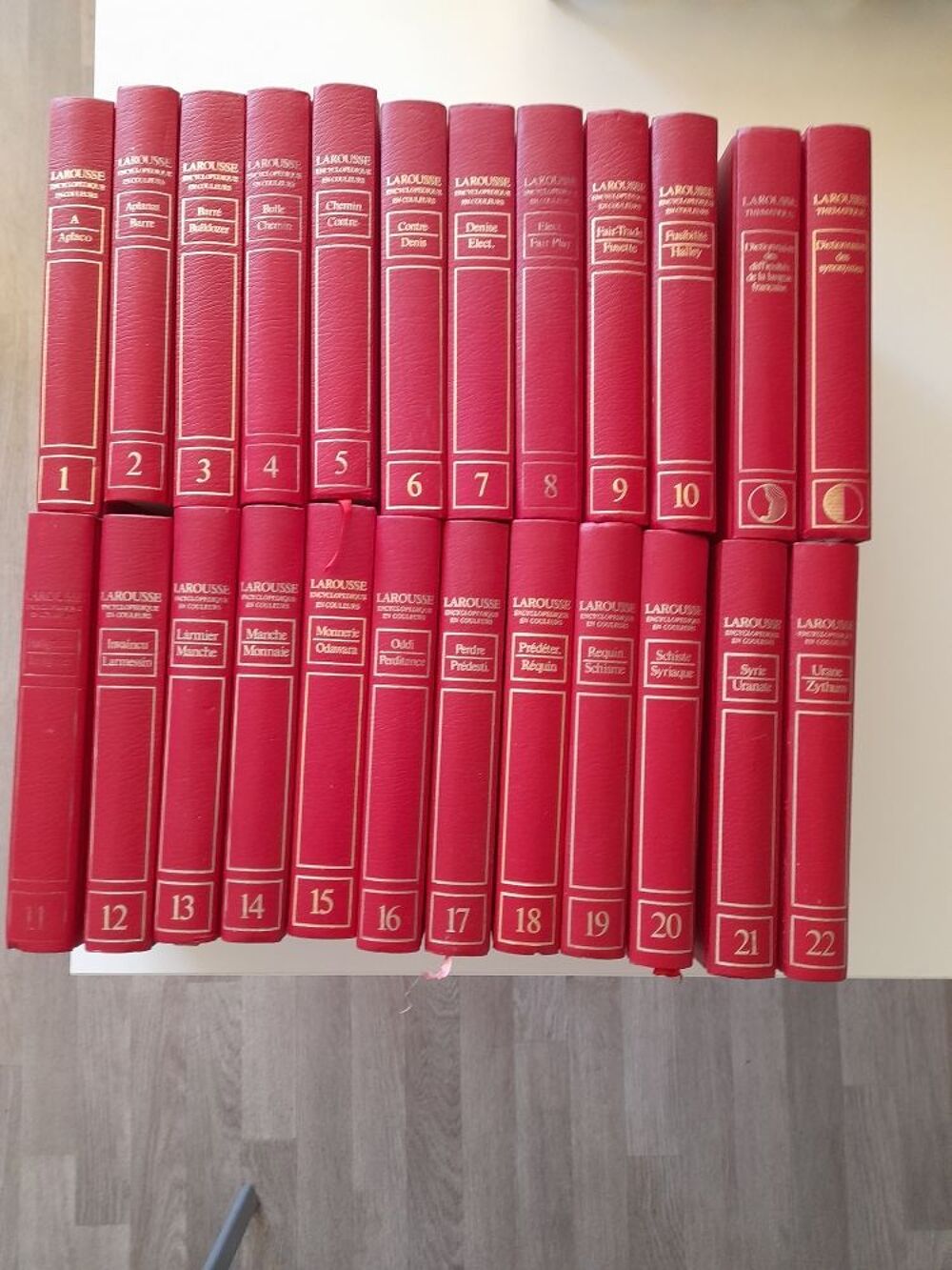 encyclop&eacute;die Larousse en couleur 