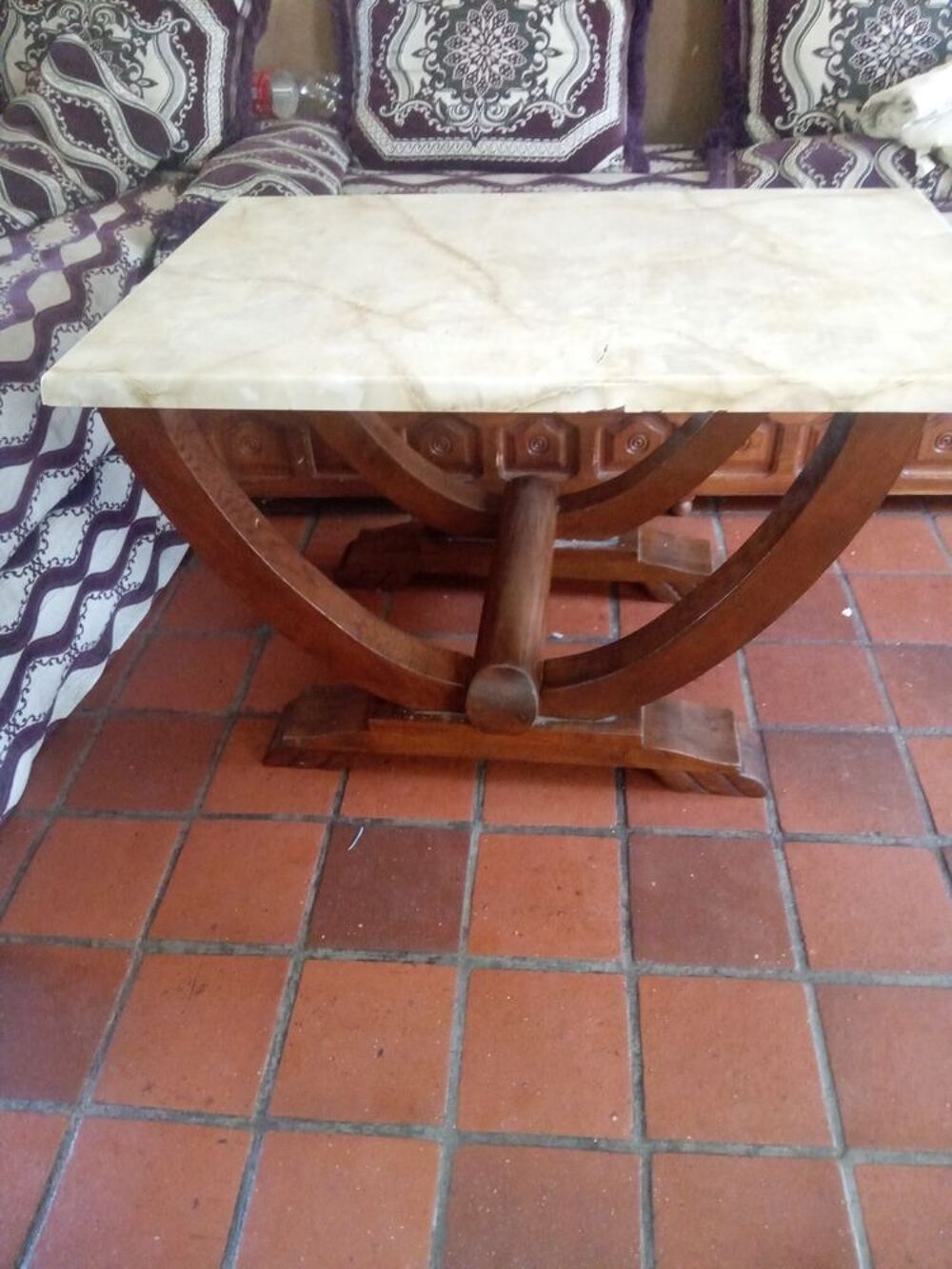 Table en bois plaque imitation marbre Meubles