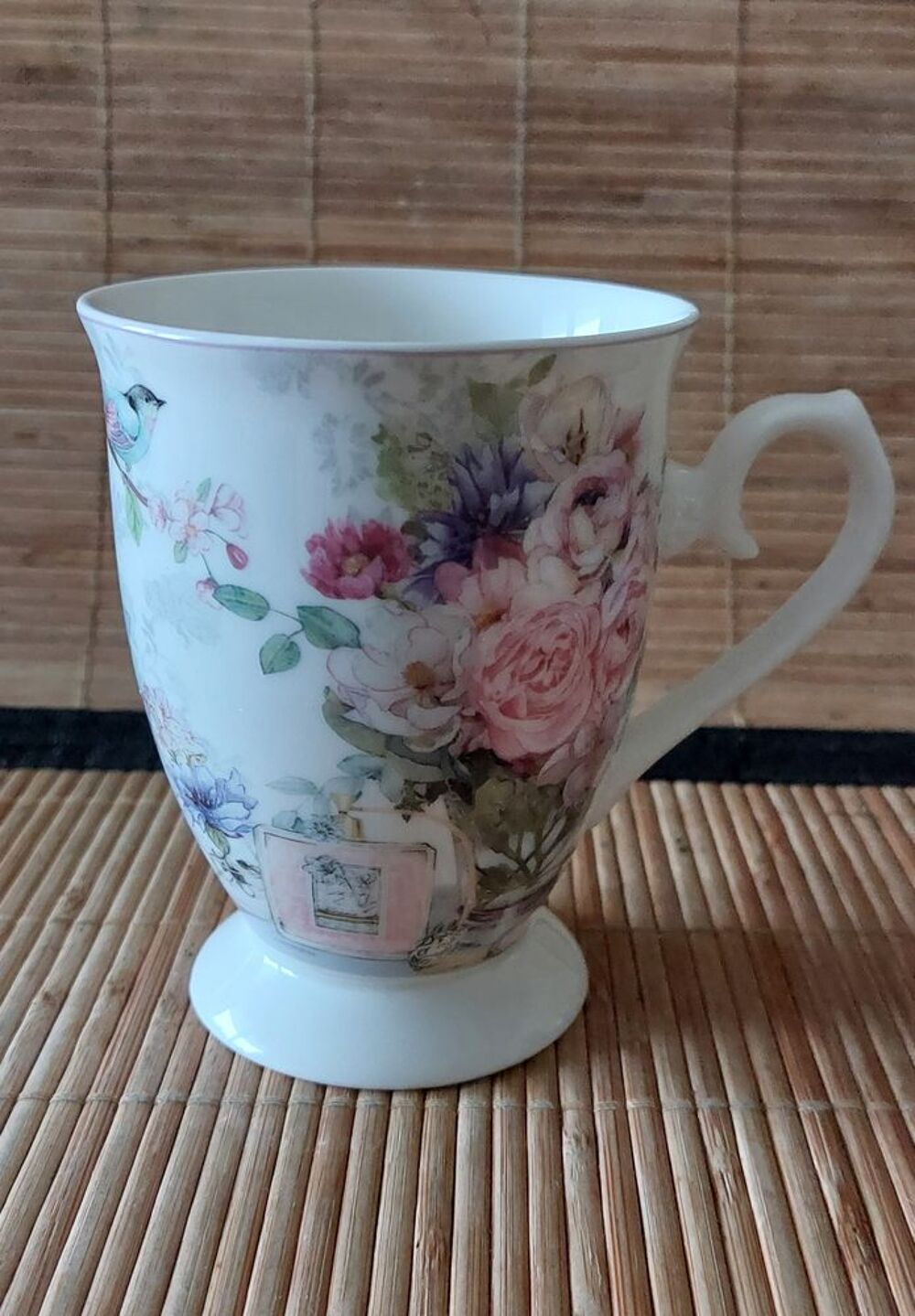 Mug/Tasse en porcelaine_d&eacute;cor floral_vintage. Cuisine