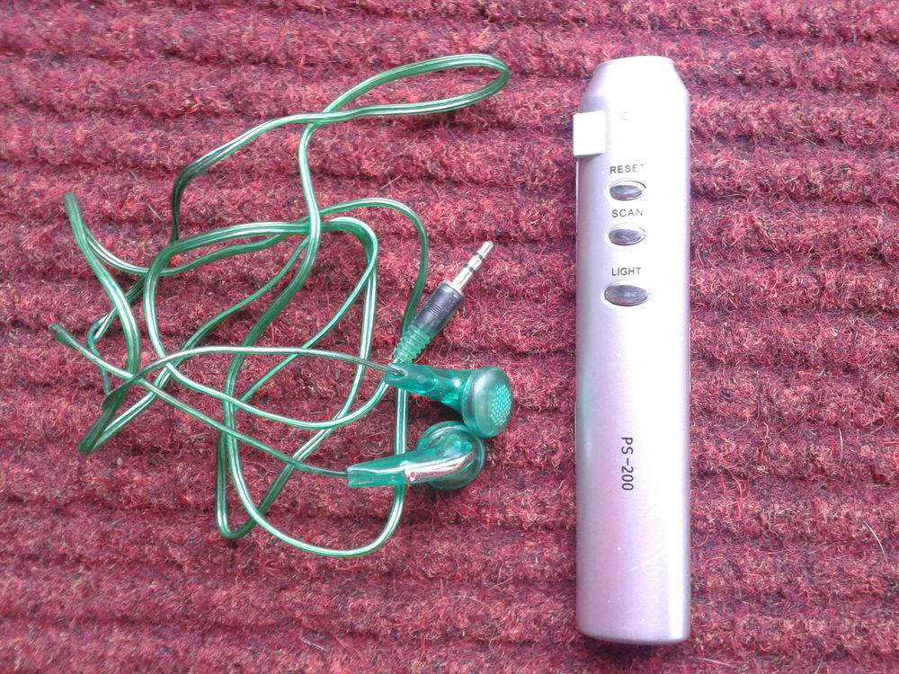 Mini Radio Et Torche (Lumineuse) PS-200 Audio et hifi
