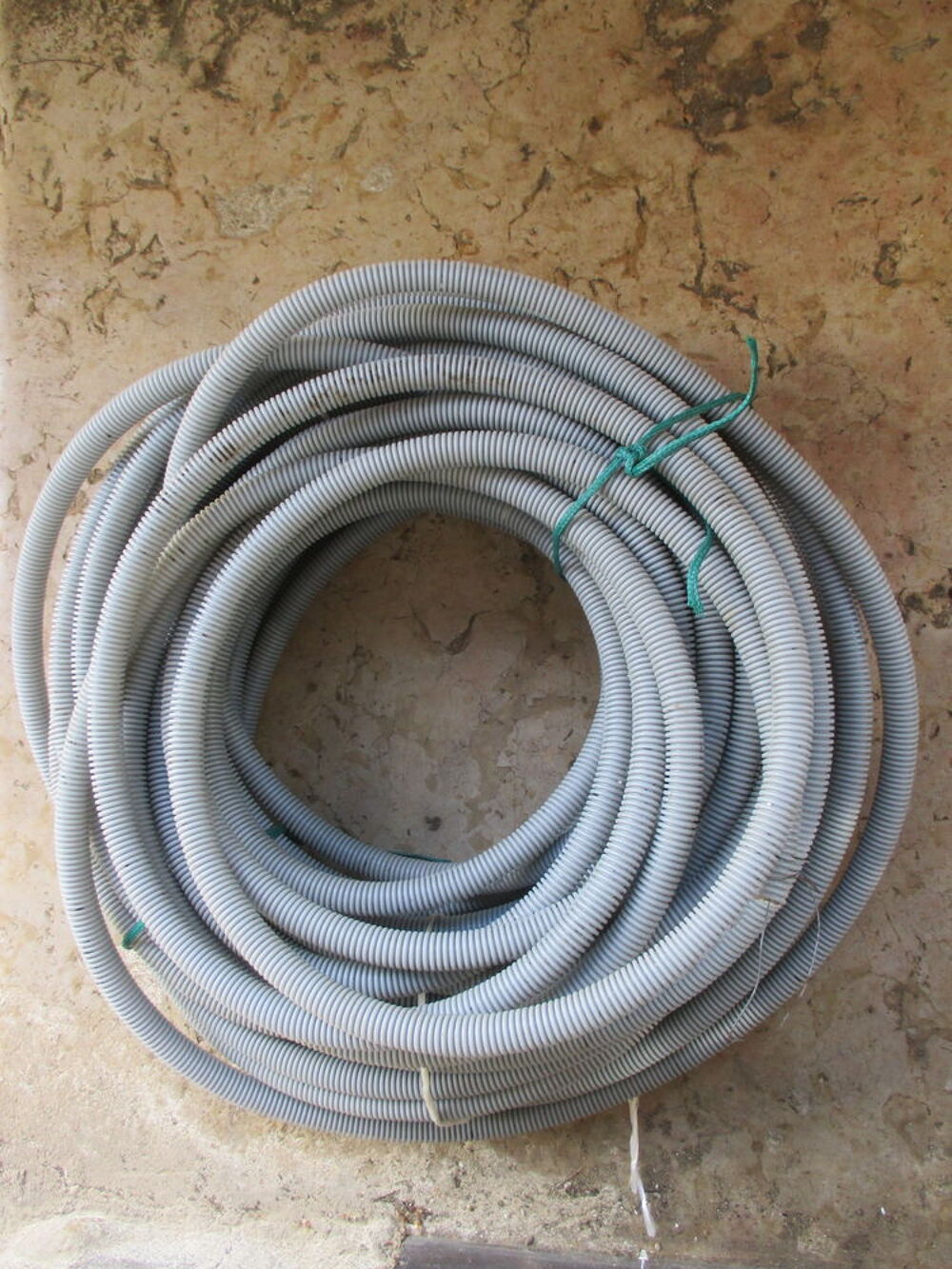50 m&egrave;tres gaine &eacute;lectrique avec aiguille (ICTA 3422)
Bricolage