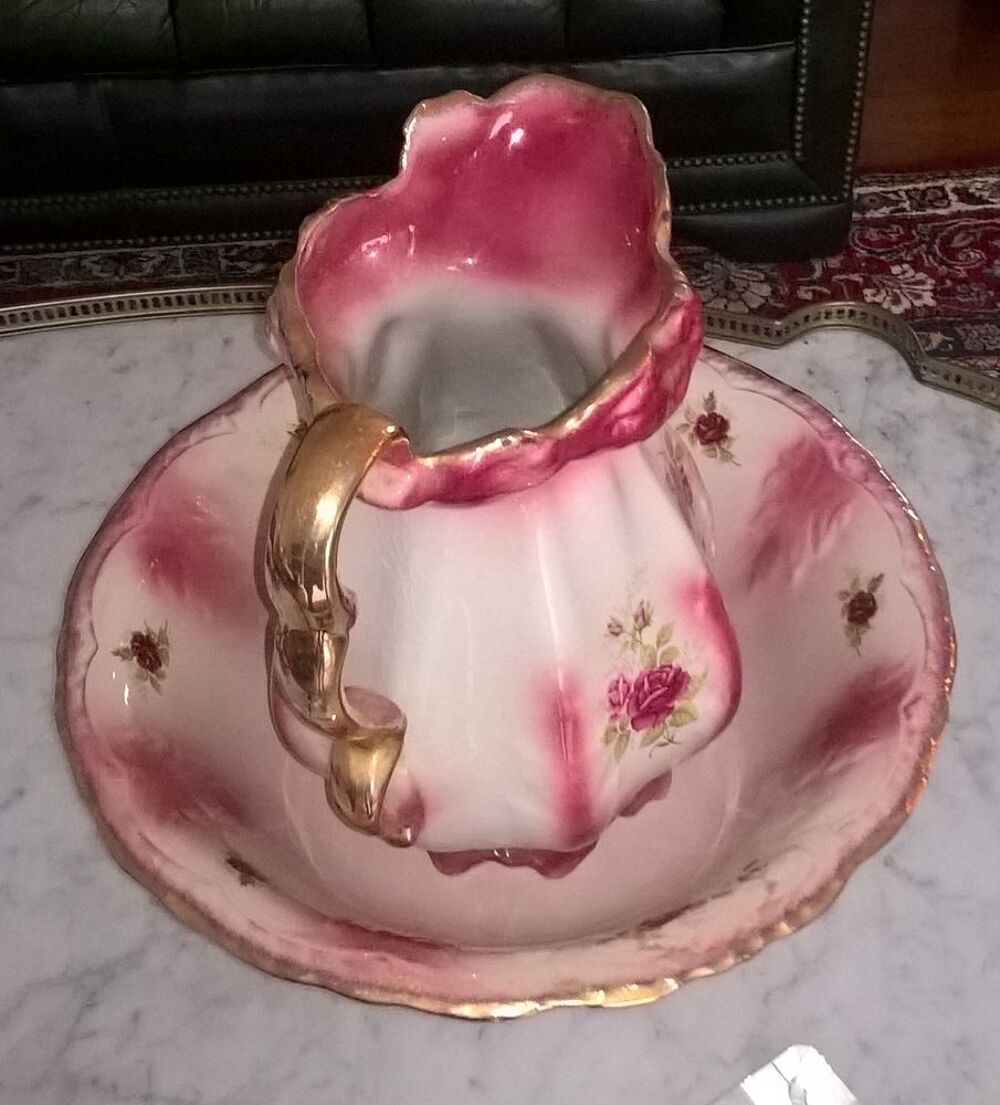VASE DE TOILETTE Décoration