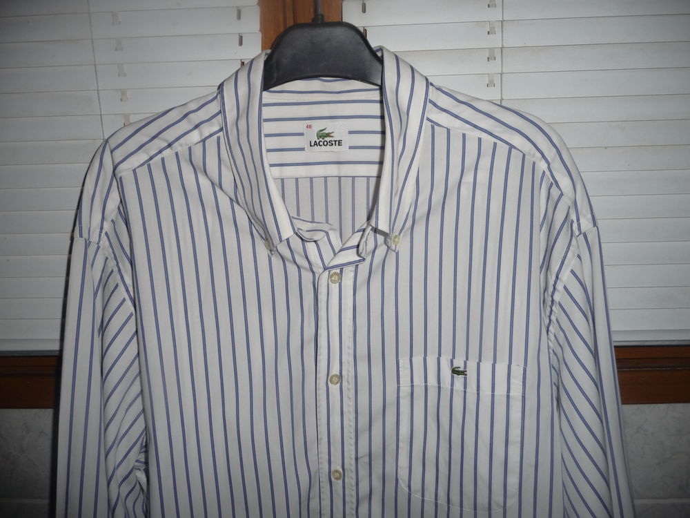 Chemise LACOSTE blanche ray&eacute;e bleu taille 46 Vêtements
