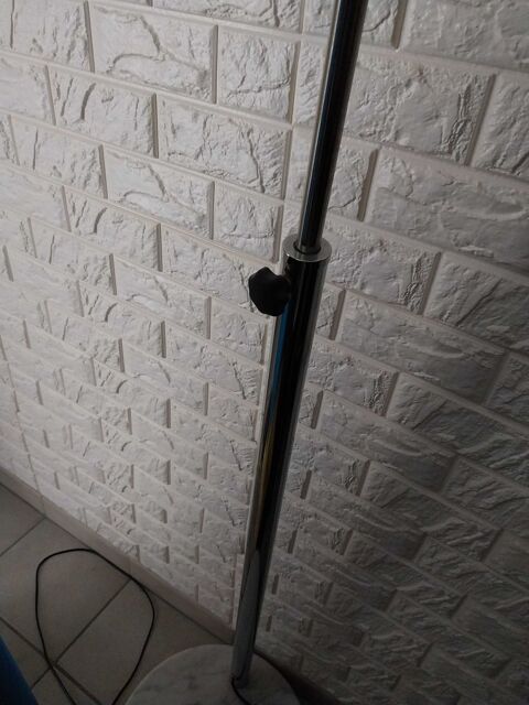 lampe dessus de table pied marbre 130 Mantes-la-Jolie (78)