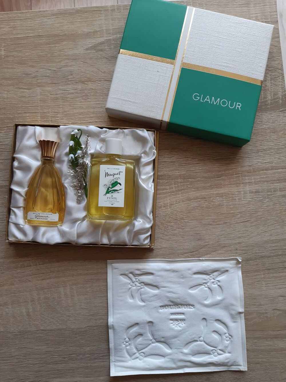 Coffret Glamour de Bourjois de 1950. 
