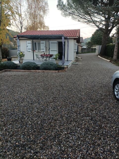   Maison +grand garage pouvant garer un camping car de 6m50 Maison - 2 pièce(s) - 35 m²