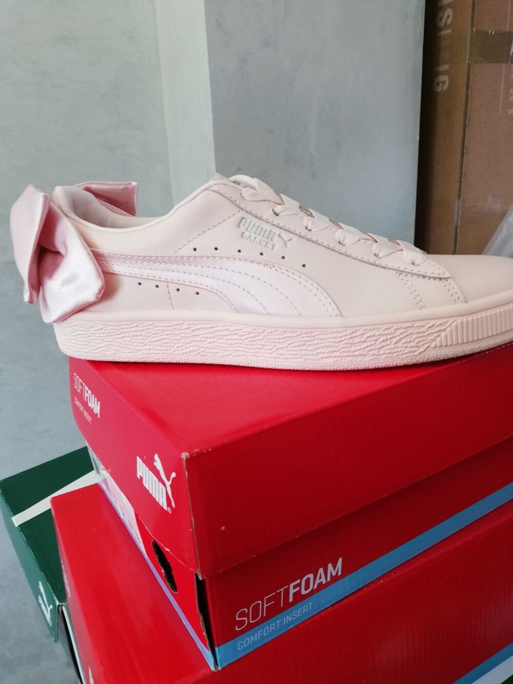 10 paires sneakers PUMA Neuves point. 37 Chaussures