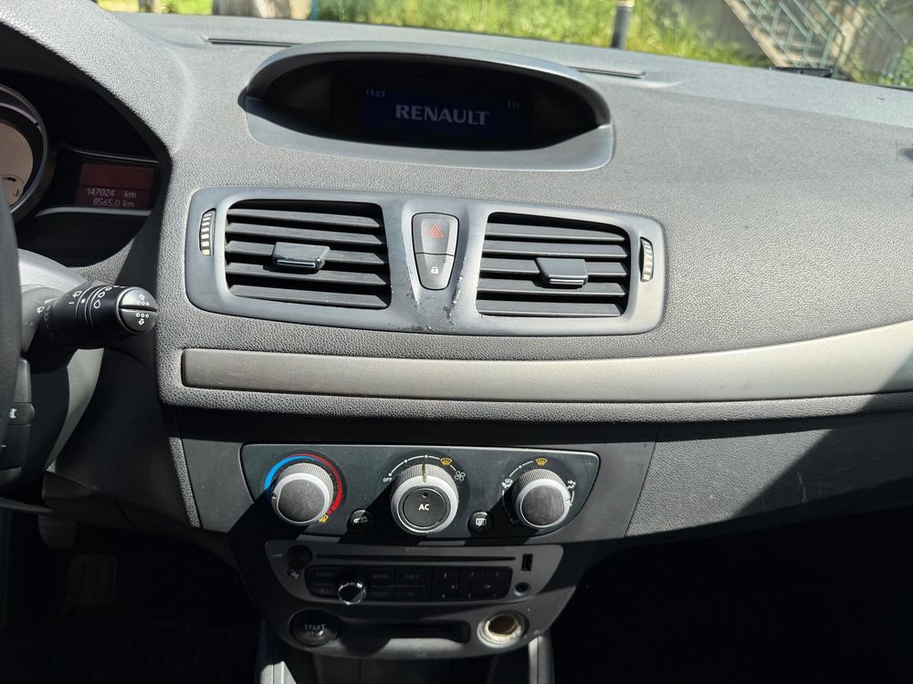 M&eacute;gane III dCi 110 FAP eco2 Expression 2012 occasion 94340 Joinville-le-Pont