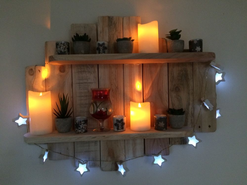 &eacute;tag&egrave;re murale en bois de palettes Décoration