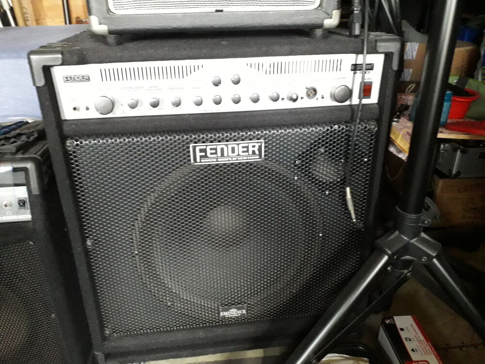 musique ,ampli + basse Instruments de musique