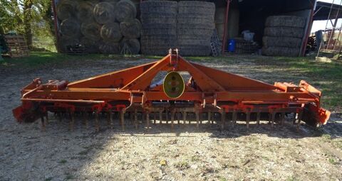 Mat&eacute;riel Agricole / Viticole Mat&eacute;riel Agricole / Viticole 1988 occasion Montpezat-de-Quercy 82270