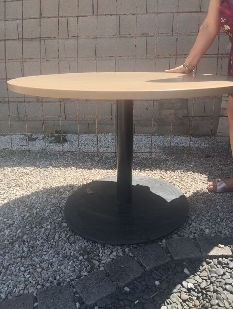 Table ronde pied central LEST rglable diamtre 100 cm 50 Aubord (30)