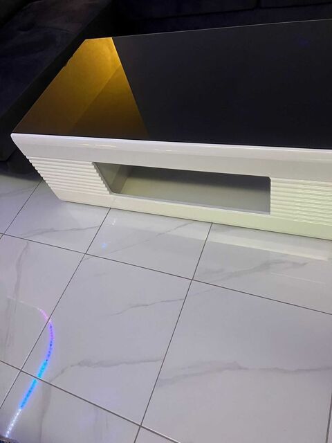 Table basse 300 Paris 18 (75)