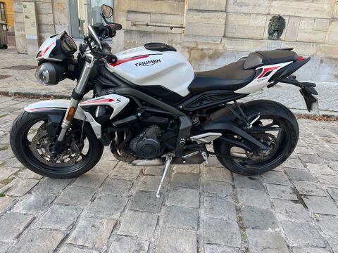 Moto TRIUMPH 2021 occasion Versailles 78000