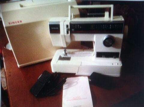 machine � coudre SERENADE 20 300 Sceaux (92)