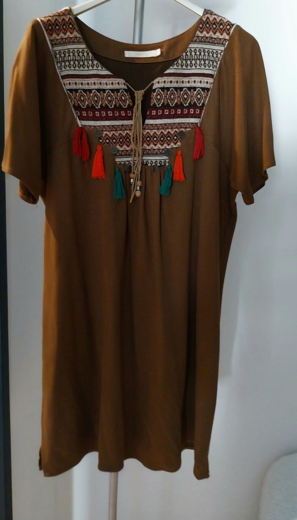 BEL ENSEMBLE ORIGINAL NEUF 
DAIM SYNTH&Eacute;TIQUE 
Vêtements