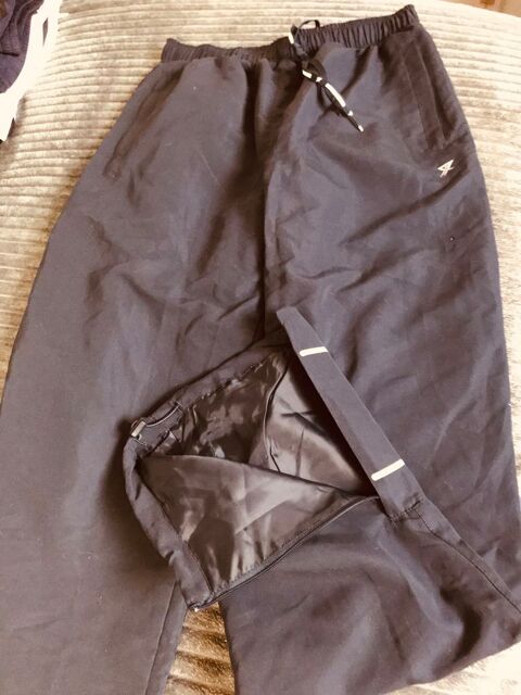 PANTALON DE SPORT  WORHOUT  Taille M 22 Saint-Genis-Laval (69)