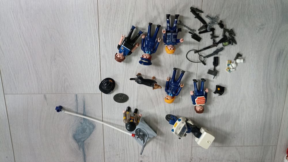 playmobil lot police
Lot playmobil police et pompier
Jeux / jouets