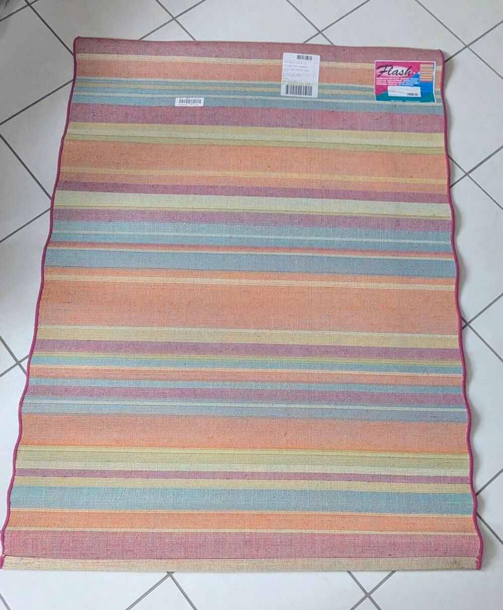 Tapis neuf Décoration