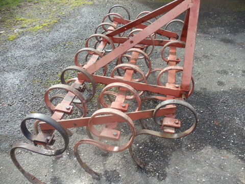 A saisir cultivateur 450 81000 Albi