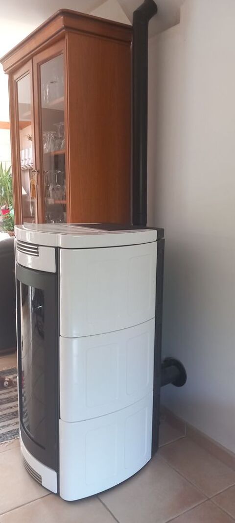 POELE A PELETS 2000 Concarneau (29)