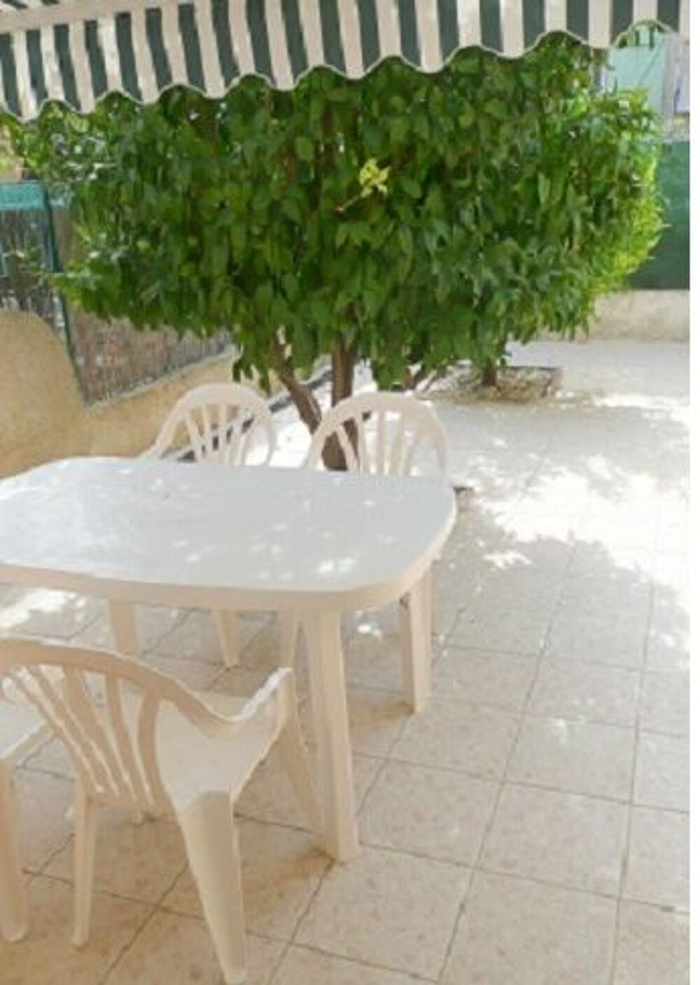   Petite maison avec parking privé située à 2 kms des plages.  Languedoc-Roussillon, Pérols (34470)