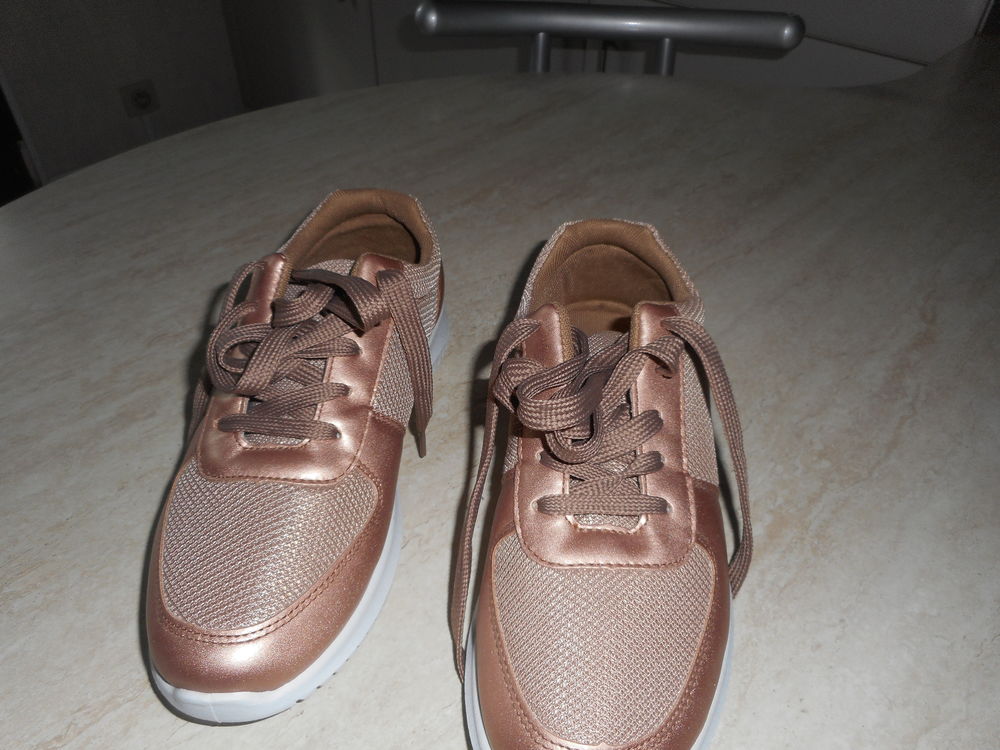 basket femme neuve pointure 38 Chaussures