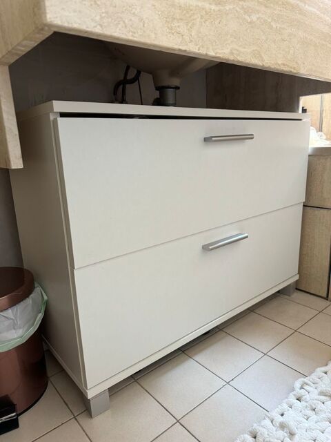 Mobilier trs bon tat 0 Nmes (30)