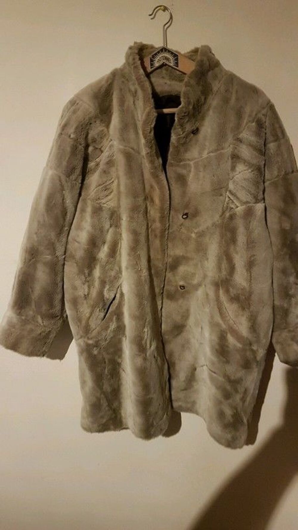 Veste fausse fourrure taille 40 V�tements