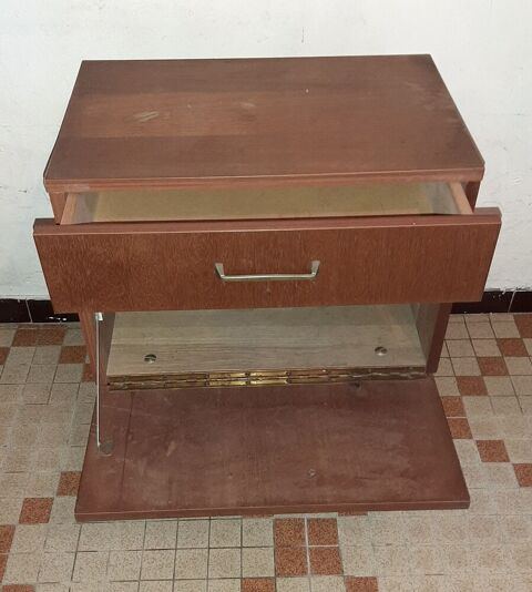 Meuble de rangement  avec tiroir et porte basculante 5 Saint-Yzan-de-Soudiac (33)