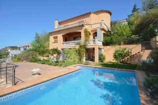 Location  Maison - Villa 