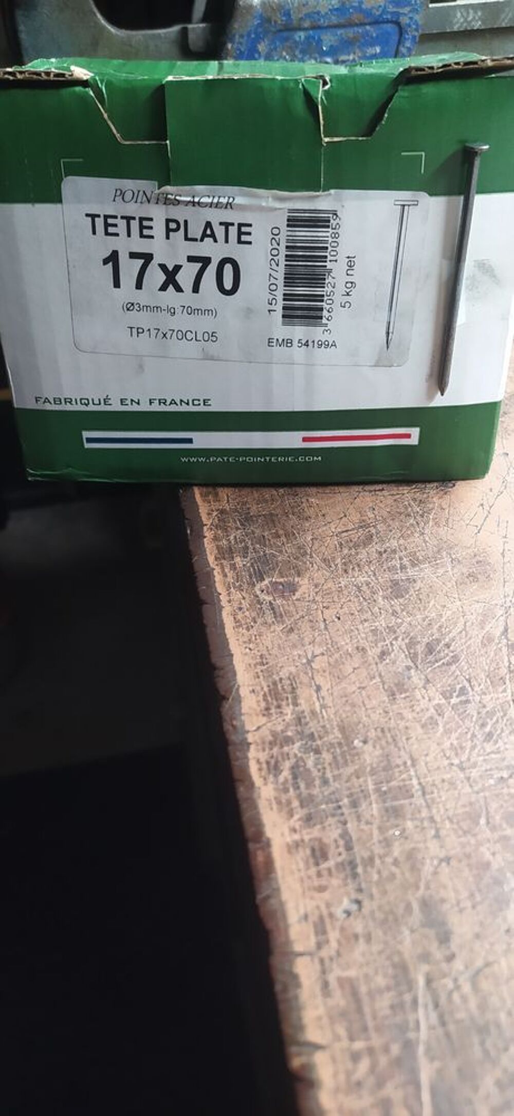Boite de clous Bricolage